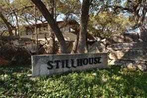 Building Photo - 4711 Spicewood Springs Rd