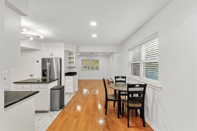 Building Photo - 4616 Bonnell Ave