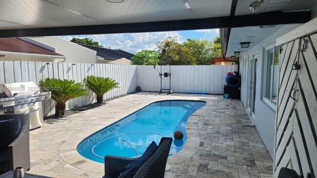 Building Photo - 11521 SW 80th Terrace