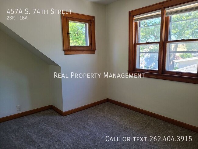 Building Photo - 457 A S 74th St