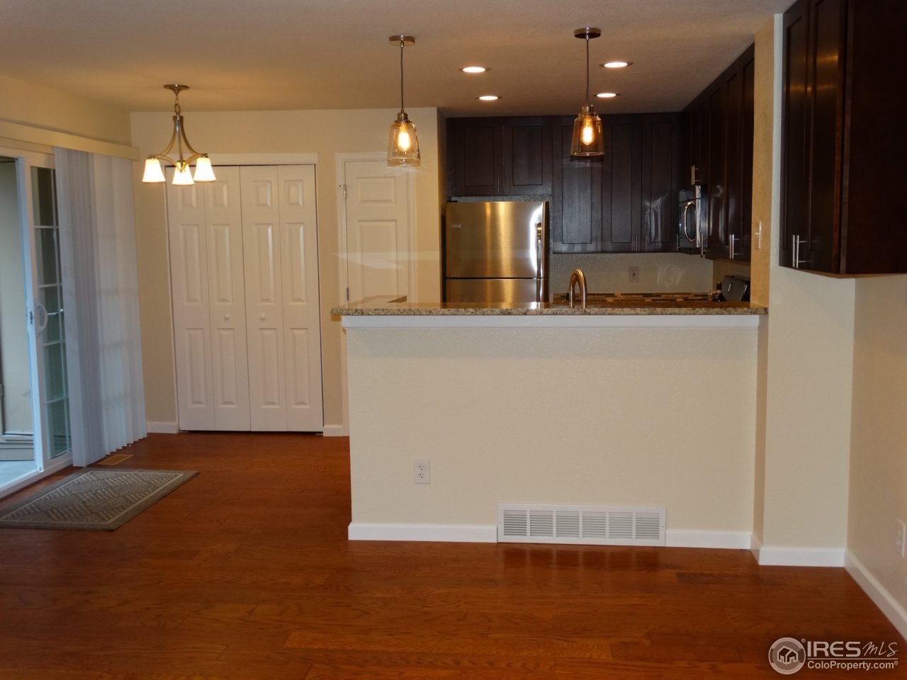 Building Photo - 4879 White Rock Cir