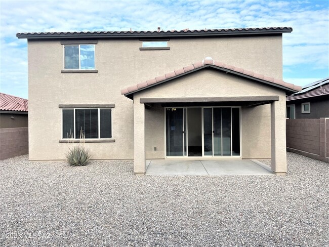Building Photo - 9450 N Andrina Dr