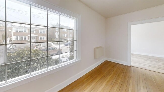 Building Photo - 340 Hayward Ave