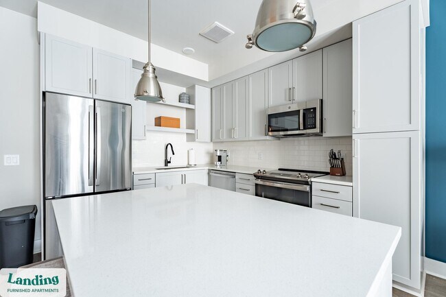 Building Photo - 300 E Broad St