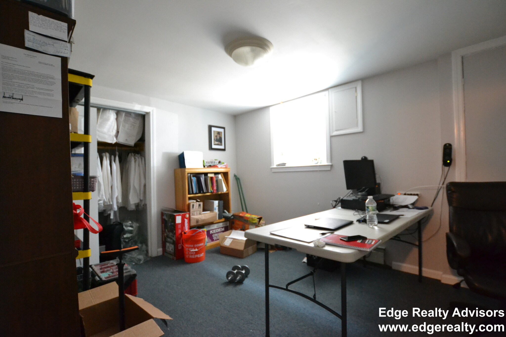 Building Photo - 6 Portina Rd