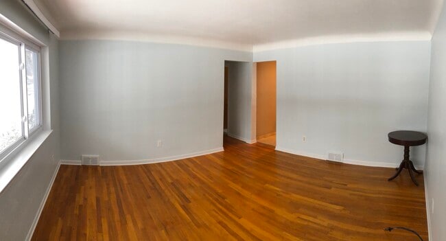 Building Photo - 924 E Windemere Ave