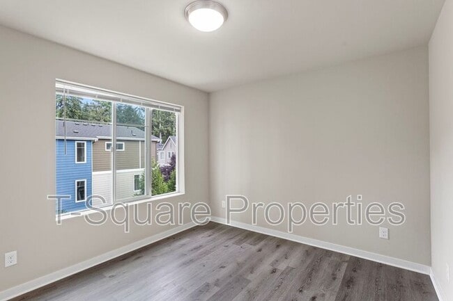 Building Photo - 12925 3rd Ave SE