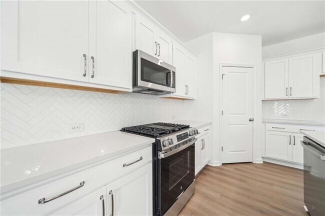 Building Photo - 536 Silverleaf Trl