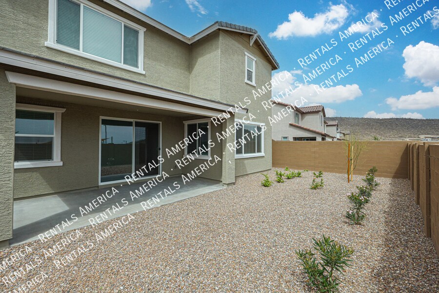 Building Photo - 11985 Calle de Pompas W