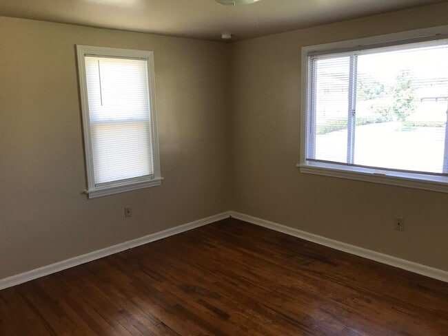 Building Photo - 4214 Washington Ave