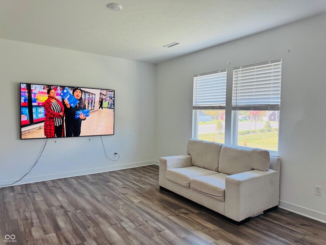 Building Photo - 7438 Brayton Ct