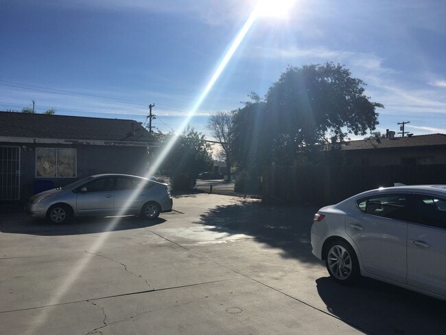 Building Photo - Huge 2 story 8 bed room Home: a hop and a skip from SDSU!  You will never be late to class!