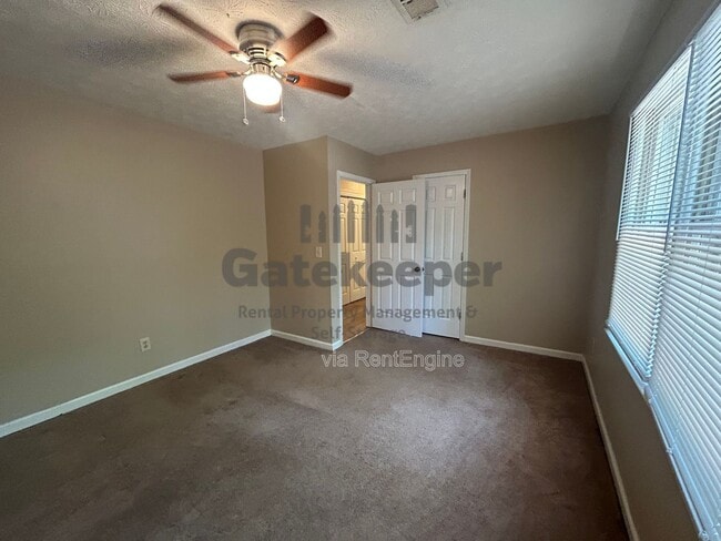 Building Photo - 210 Buckeye Ln