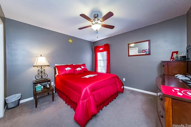 Building Photo - 2209 Stonewood Ct