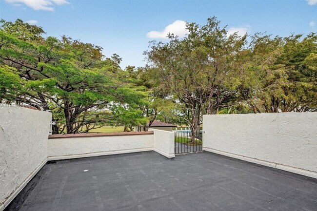 Building Photo - 8896 SW 62nd Terrace