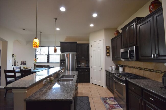 Building Photo - 120 Brisa Bend Way