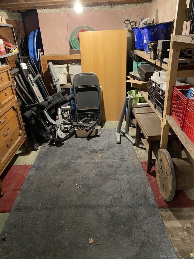 Building Photo - 21 S Division St