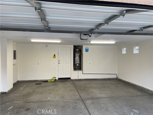 Building Photo - 15613 Lasselle St