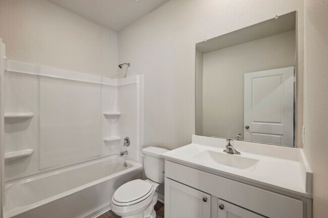 Building Photo - 335 Kingston Wy