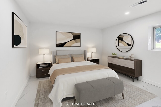 Building Photo - 51 Great Oak Rd