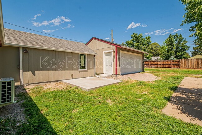 Building Photo - 6405 W Jefferson Pl