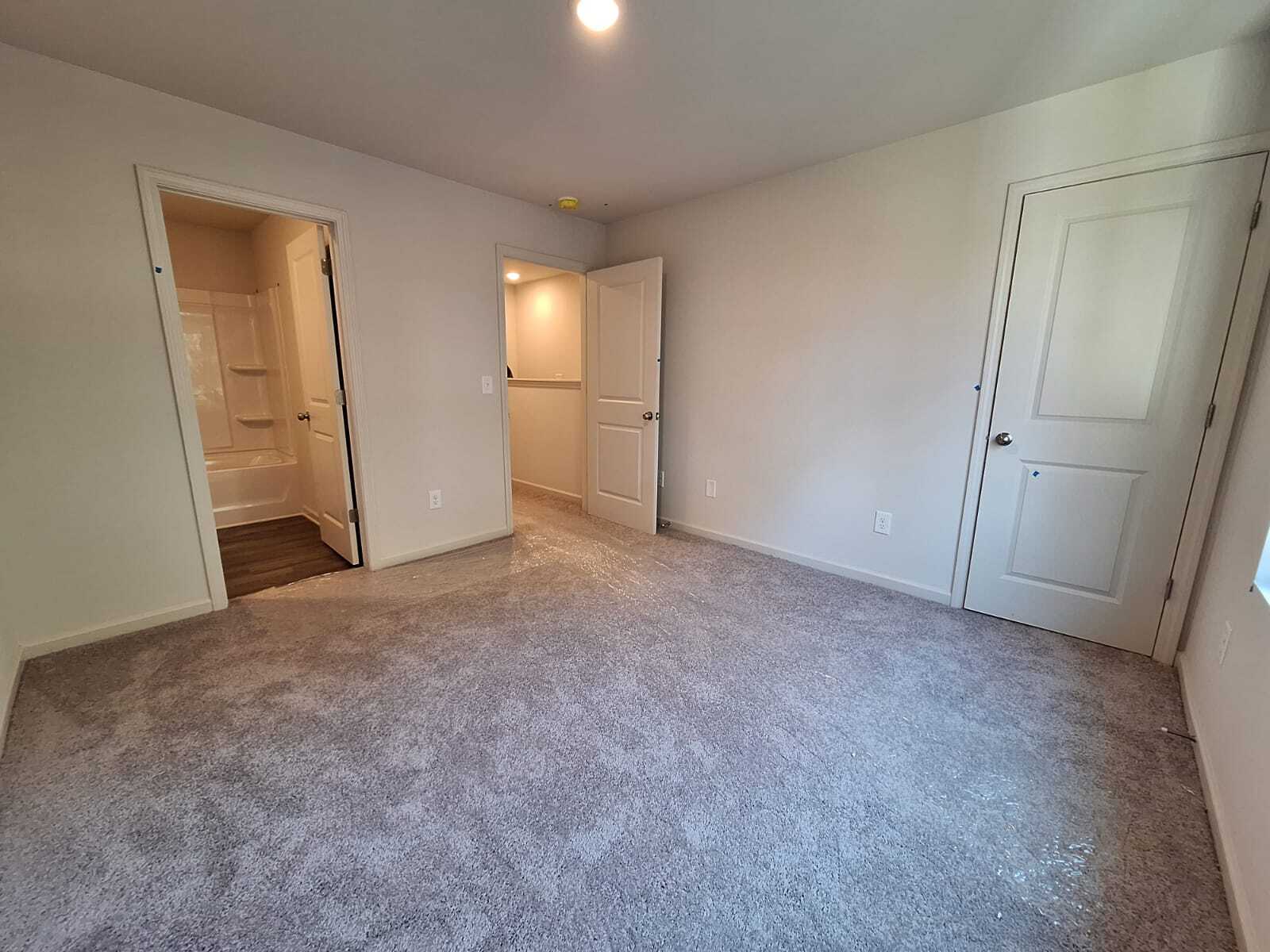 Building Photo - 125 Villa Ln
