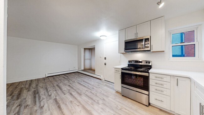 Building Photo - 1355 N Gaylord St