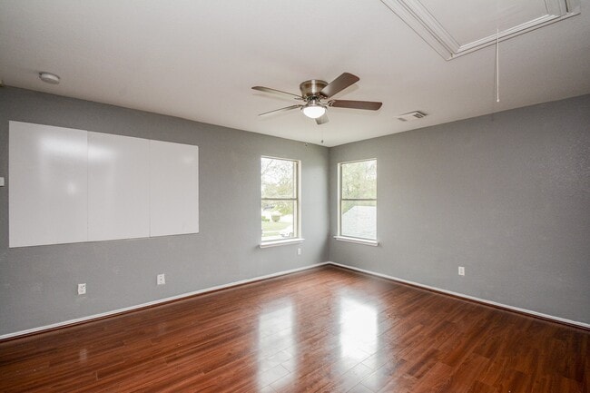 Building Photo - 22951 Twisting Pine Dr