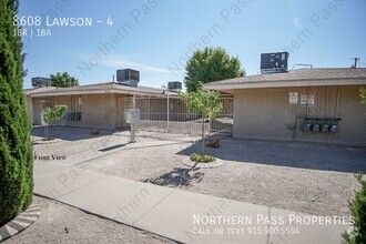 Building Photo - Cozy 1 BDR Northeast Apt- Water Included! ...