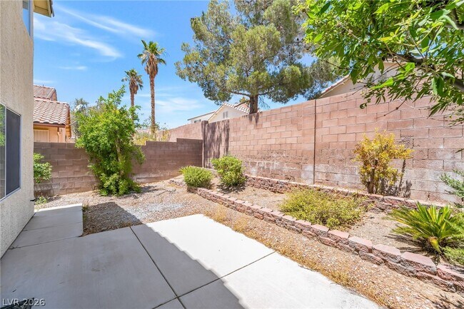 Building Photo - 9888 Sparrow Ridge Ave