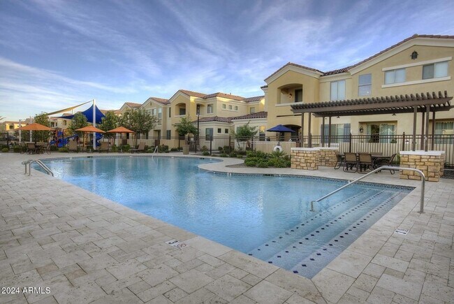 Building Photo - 1452 S Ellsworth Rd