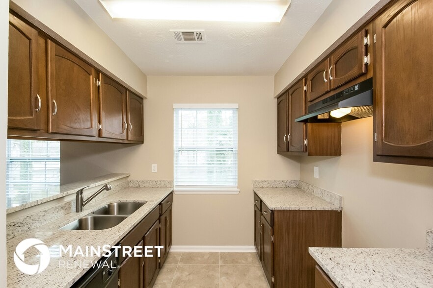 Building Photo - 606 Wilson Mill Rd SW