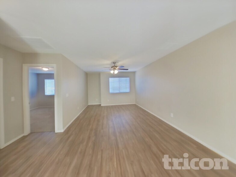 Building Photo - 5871 E Everhart Ln