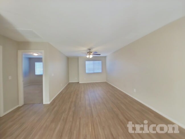 Building Photo - 5871 E Everhart Ln