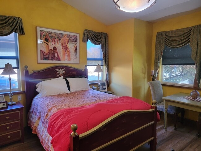 Building Photo - 1611 Heroic Rd