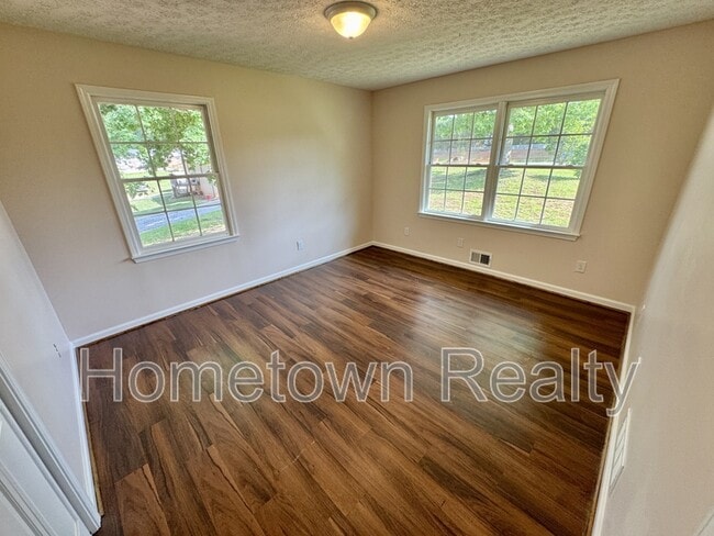Building Photo - 4469 Georgia 42