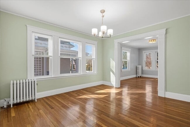 Building Photo - 51 Roslin St