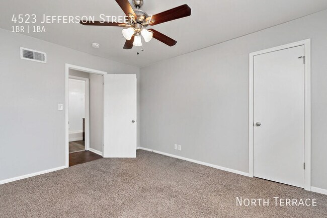 Building Photo - 4523 Jefferson St