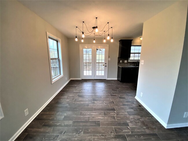 Building Photo - 4 Bedroom Pet Friendly Home For Rent Over ...