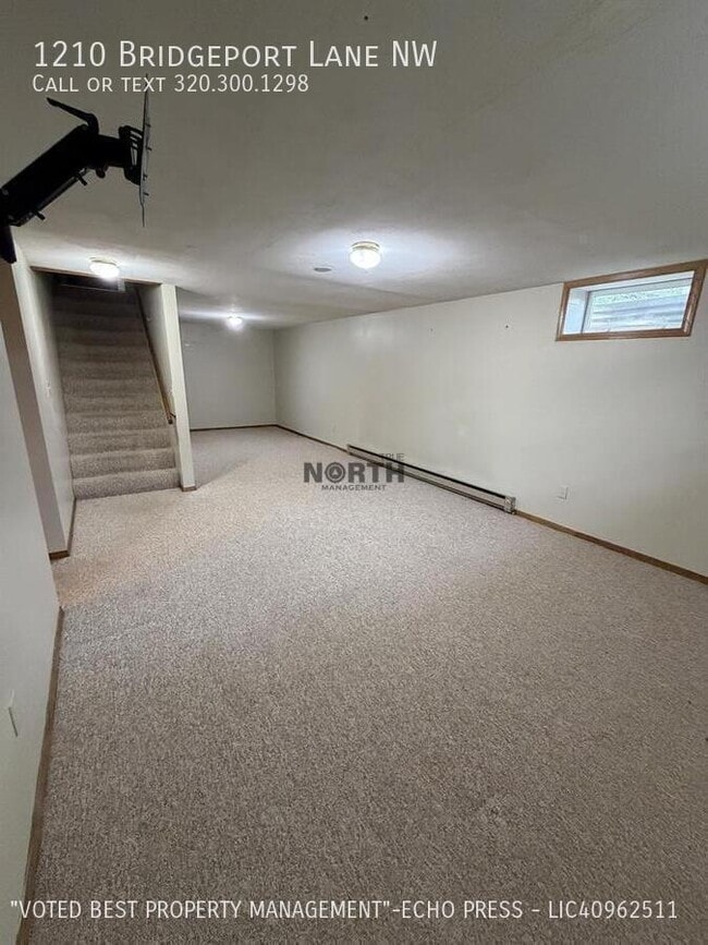 Building Photo - 1210 Bridgeport Ln NW