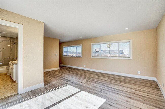 Building Photo - Beautifully Renovated 4 Bedroom Home with 3 Full Bathrooms!