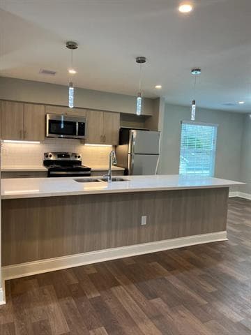 Building Photo - 8003 Woodway Dr