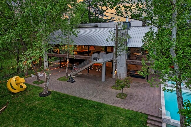 Building Photo - 5111 Bayou Timber Ln