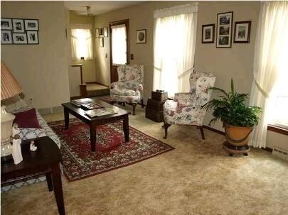 Building Photo - 1932 Houseman Ave NE