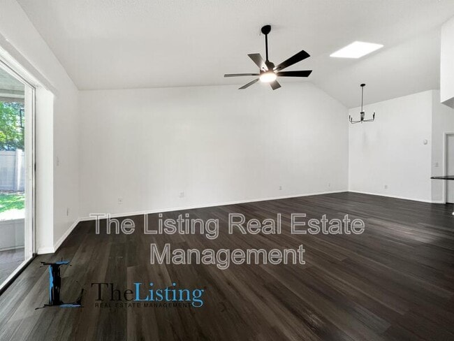 Building Photo - 1317 Coolridge Dr