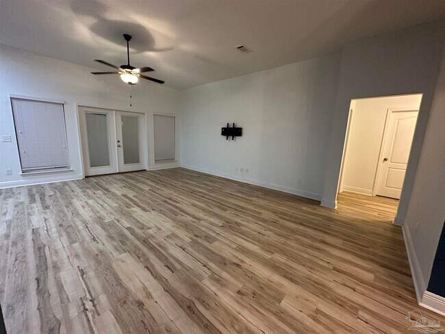 Building Photo - 7329 Farmers Rd