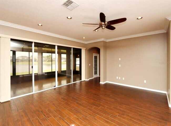 Building Photo - 13714 Artesa Bell Dr