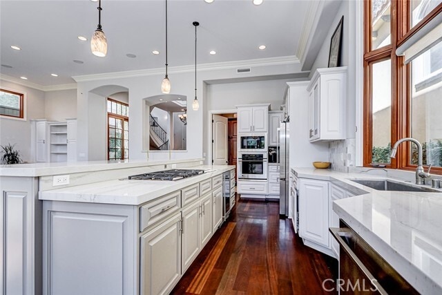 Building Photo - 3404 N Poinsettia Ave