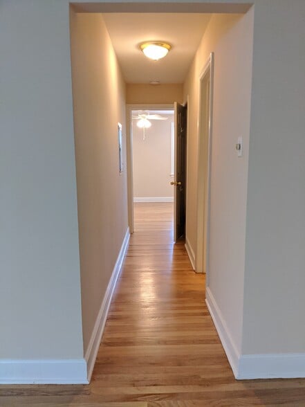 Hallway with a closet. - 7230 N Claremont Ave