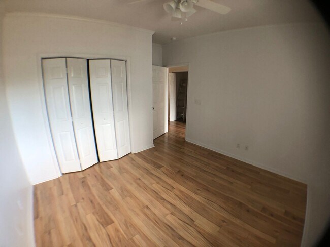 Building Photo - Spacious 3BR/2BA Condo Near North Myrtle B...
